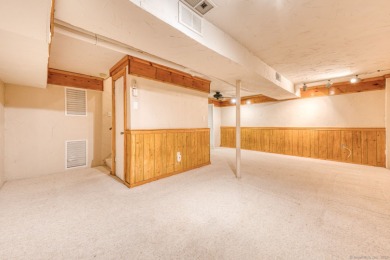Move right into this beautifully maintained townhouse tucked on Rolling Greens Golf Club in Connecticut - for sale on GolfHomes.com, golf home, golf lot