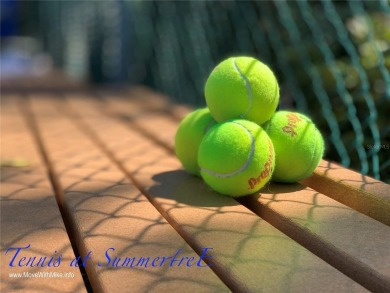 Move Right In to this Pointe West condominium. Sold with the on Summertree Golf Course in Florida - for sale on GolfHomes.com, golf home, golf lot