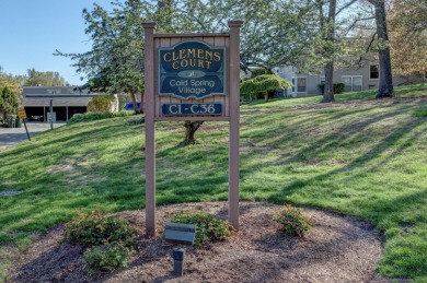 Move right into this beautifully maintained townhouse tucked on Rolling Greens Golf Club in Connecticut - for sale on GolfHomes.com, golf home, golf lot