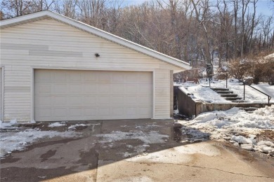 Welcome Home to this beautiful 3 bedroom, 2  1/2  bath home on Mississippi National Golf Links  in Minnesota - for sale on GolfHomes.com, golf home, golf lot