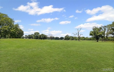Arlington Greens Golf Course is your opportunity to own a prime on Arlington Greens Golf Course in Illinois - for sale on GolfHomes.com, golf home, golf lot