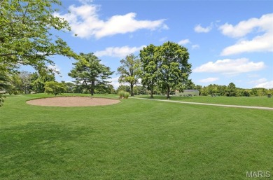 Arlington Greens Golf Course is your opportunity to own a prime on Arlington Greens Golf Course in Illinois - for sale on GolfHomes.com, golf home, golf lot
