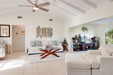 **3D VIRTUAL TOUR** Welcome to Your Florida Paradise in Rotonda on Rotonda Golf and Country Club The Hills Course in Florida - for sale on GolfHomes.com, golf home, golf lot