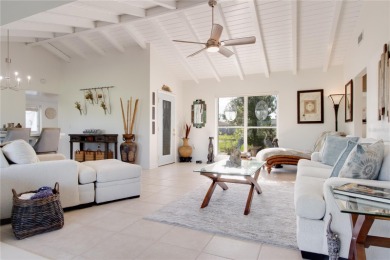 **3D VIRTUAL TOUR** Welcome to Your Florida Paradise in Rotonda on Rotonda Golf and Country Club The Hills Course in Florida - for sale on GolfHomes.com, golf home, golf lot