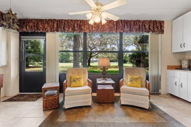 LOCATION! LOCATION!  Welcome to this desirable Wekiva Country on Wekiva Golf Club in Florida - for sale on GolfHomes.com, golf home, golf lot