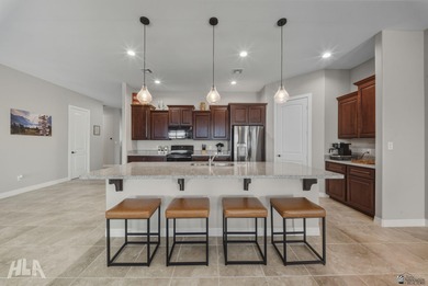 Beautiful 3 Bedroom, 2 Bathroom Home in The Ravines Foothills! on Las Barrancas Golf Course in Arizona - for sale on GolfHomes.com, golf home, golf lot