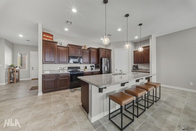 Beautiful 3 Bedroom, 2 Bathroom Home in The Ravines Foothills! on Las Barrancas Golf Course in Arizona - for sale on GolfHomes.com, golf home, golf lot