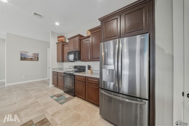 Beautiful 3 Bedroom, 2 Bathroom Home in The Ravines Foothills! on Las Barrancas Golf Course in Arizona - for sale on GolfHomes.com, golf home, golf lot