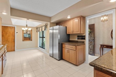 LOCATION! LOCATION!  Welcome to this desirable Wekiva Country on Wekiva Golf Club in Florida - for sale on GolfHomes.com, golf home, golf lot