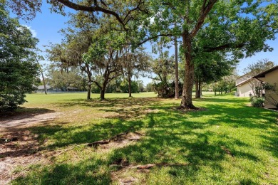 LOCATION! LOCATION!  Welcome to this desirable Wekiva Country on Wekiva Golf Club in Florida - for sale on GolfHomes.com, golf home, golf lot