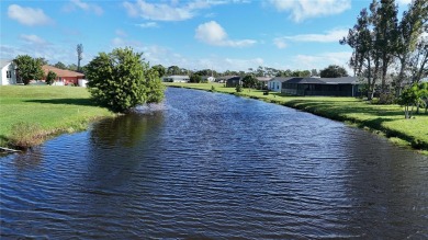 **3D VIRTUAL TOUR** Welcome to Your Florida Paradise in Rotonda on Rotonda Golf and Country Club The Hills Course in Florida - for sale on GolfHomes.com, golf home, golf lot
