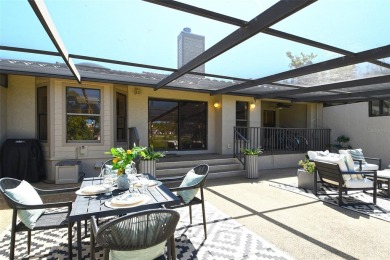 High and Dry, Beautifully Renovated, and Fully Furnished, this on Longboat Key Golf Club Resort in Florida - for sale on GolfHomes.com, golf home, golf lot
