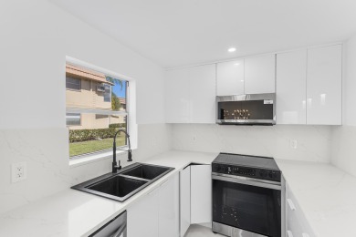 Welcome to your 2 bedroom/2 bathroom Ground floor unit . Fully on Addison Reserve in Florida - for sale on GolfHomes.com, golf home, golf lot