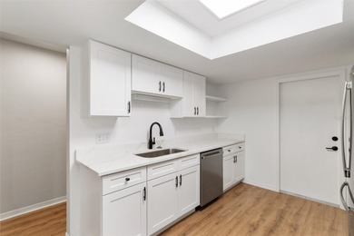 Enjoy easy, maintenance-free living in this beautifully restored on Turkey Creek Golf and Country Club in Florida - for sale on GolfHomes.com, golf home, golf lot