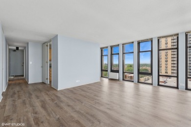 Stunning north facing views from this lovely corner unit at on South Shore Cultural Ctr. Golf Course in Illinois - for sale on GolfHomes.com, golf home, golf lot
