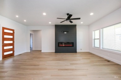 Welcome to this stunning home with a modern touch. Enjoy the on Scotch Pines Golf Course in Idaho - for sale on GolfHomes.com, golf home, golf lot