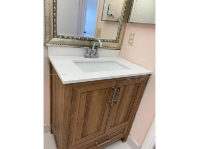 AMAZING APARTMENT, LOCATED IN THE DECIRABLE KINGS POINT ACTIVE on Kings Point Golf -Flanders Way in Florida - for sale on GolfHomes.com, golf home, golf lot
