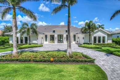 *IMMEDIATE GOLF MEMBERSHIP* Experience unparalleled elegance in on Quail West Golf and Country Club in Florida - for sale on GolfHomes.com, golf home, golf lot