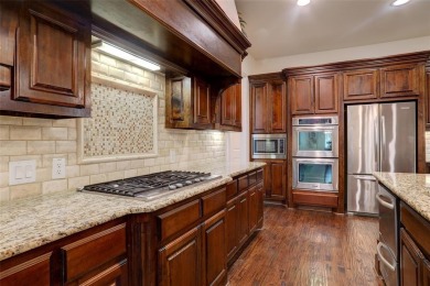 Cul-de-sac Luxury in Golf Course Community - 5-Bedroom Home in on The Golf Club At Twin Creeks in Texas - for sale on GolfHomes.com, golf home, golf lot