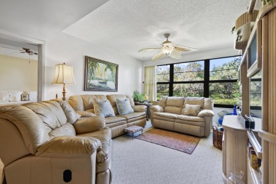 Spacious 2-Bed, 2-Bath Condo in West Palm Beach! This cozy on Bear Lakes Country Club in Florida - for sale on GolfHomes.com, golf home, golf lot