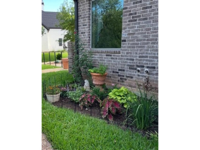 MOTIVATED SELLER! This could be your dream home in prestigious on Pecan Plantation Country Club in Texas - for sale on GolfHomes.com, golf home, golf lot