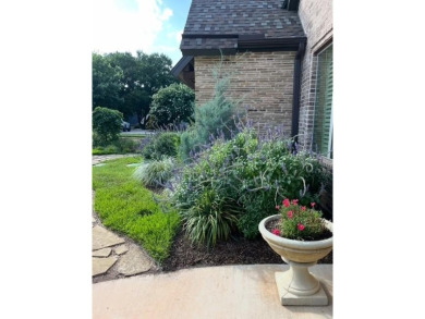 MOTIVATED SELLER! This could be your dream home in prestigious on Pecan Plantation Country Club in Texas - for sale on GolfHomes.com, golf home, golf lot