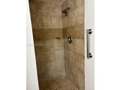 Priced to Sell Quickly! Don't miss this 2-bedroom, 2-bath on Addison Reserve in Florida - for sale on GolfHomes.com, golf home, golf lot