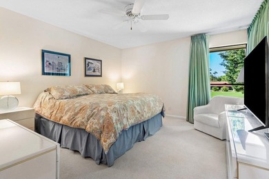 Welcome to this spacious 2-bedroom, 2-bath condo perfectly on Quail Ridge Golf Course and Country Club in Florida - for sale on GolfHomes.com, golf home, golf lot