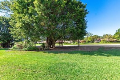 Welcome to this spacious 2-bedroom, 2-bath condo perfectly on Quail Ridge Golf Course and Country Club in Florida - for sale on GolfHomes.com, golf home, golf lot