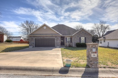 Tired of the same old thing? Then come take a look at this four on Briarbrook Golf Course in Missouri - for sale on GolfHomes.com, golf home, golf lot