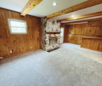 Seller financing available at a discounted rate!! Welcome to on Highland Woods Golf Course in Illinois - for sale on GolfHomes.com, golf home, golf lot