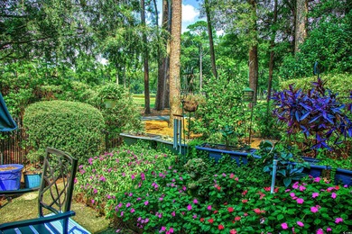 Stunning 2-Bedroom Condo in Pawleys Plantation - Modern Upgrades on Pawleys Plantation Golf and Country Club in South Carolina - for sale on GolfHomes.com, golf home, golf lot