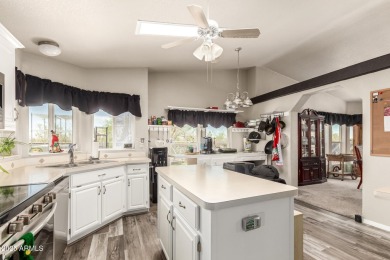 No lot rent here--this home and the land beneath it are yours! on 3 Parks Fairways in Arizona - for sale on GolfHomes.com, golf home, golf lot