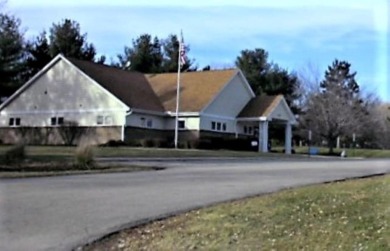 ***SPACIOUS RANCH WITH FINISHED LOWER LEVEL*** Enjoy the beauty on Savannah Oaks Golf Club of Candlewick Lake in Illinois - for sale on GolfHomes.com, golf home, golf lot