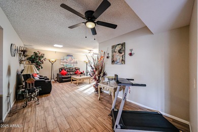 Charming home located in the desirable 55+ Sun City community! on Sun City-Willow Creek / Willow Brook  in Arizona - for sale on GolfHomes.com, golf home, golf lot