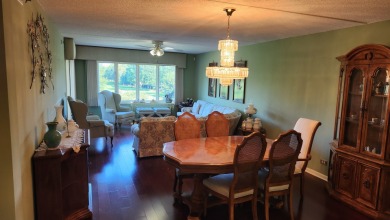 Spectacular golf course view! Great location & price. Upscale on Old Orchard Country Club in Illinois - for sale on GolfHomes.com, golf home, golf lot