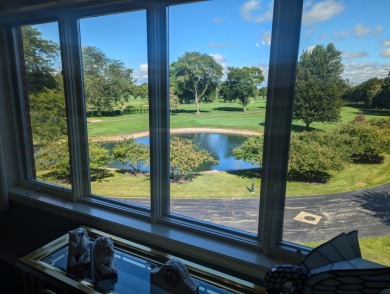 Spectacular golf course view! Great location & price. Upscale on Old Orchard Country Club in Illinois - for sale on GolfHomes.com, golf home, golf lot