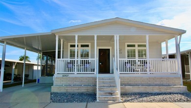 **GOLDEN GATE'S TAJ MAHAL** Magnificent 2 bedroom, 2 full bath on Mainlands Golf Club in Florida - for sale on GolfHomes.com, golf home, golf lot