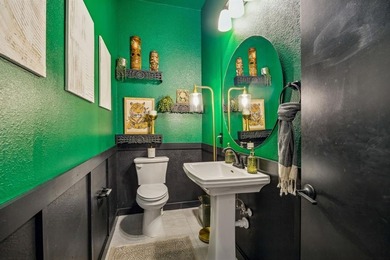 Modern 3 bedroom townhome near Downtown Dallas located at Fort on Stevens Park Golf Course in Texas - for sale on GolfHomes.com, golf home, golf lot