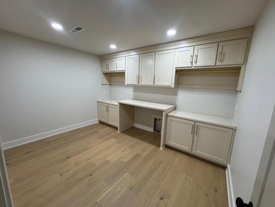 CUSTOM REMODEL!!! FOUR BEDROOMS AND EVERY BEDROOM HAS FULL BATH on CrossWinds Golf Course in Kentucky - for sale on GolfHomes.com, golf home, golf lot