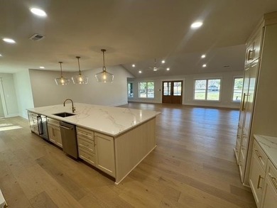 CUSTOM REMODEL!!! FOUR BEDROOMS AND EVERY BEDROOM HAS FULL BATH on CrossWinds Golf Course in Kentucky - for sale on GolfHomes.com, golf home, golf lot