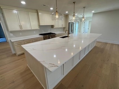 CUSTOM REMODEL!!! FOUR BEDROOMS AND EVERY BEDROOM HAS FULL BATH on CrossWinds Golf Course in Kentucky - for sale on GolfHomes.com, golf home, golf lot