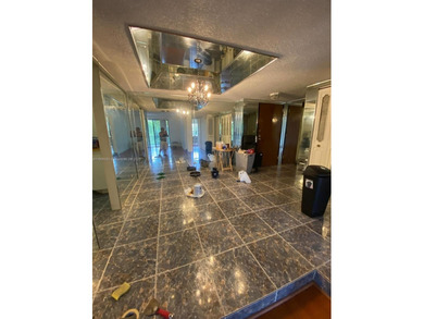 All ages Community. Great opportunity for investors. Charming on Inverrary Country Club in Florida - for sale on GolfHomes.com, golf home, golf lot