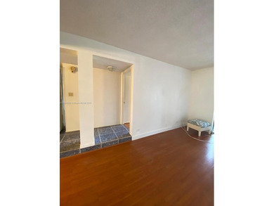 All ages Community. Great opportunity for investors. Charming on Inverrary Country Club in Florida - for sale on GolfHomes.com, golf home, golf lot