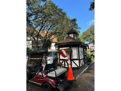 All ages Community. Great opportunity for investors. Charming on Inverrary Country Club in Florida - for sale on GolfHomes.com, golf home, golf lot