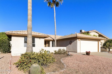 Cozy 2BR, 2BA Shawnee model on the golf course with special on Cottonwood Country Club in Arizona - for sale on GolfHomes.com, golf home, golf lot