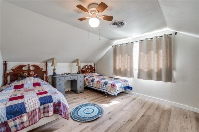Charming 4-bedroom, 3-bath home in the gated Lake Kiowa on Lake Kiowa Golf Course in Texas - for sale on GolfHomes.com, golf home, golf lot
