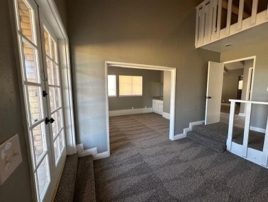 Beautiful Updated Unit! This Home offers 2 bedrooms (1 bedroom on Tierra Del Sol Golf Course in California - for sale on GolfHomes.com, golf home, golf lot