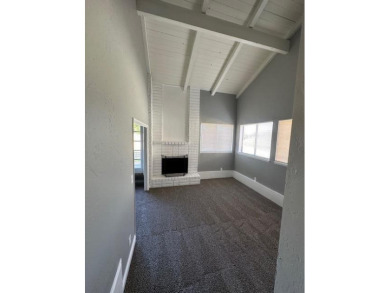 Beautiful Updated Unit! This Home offers 2 bedrooms (1 bedroom on Tierra Del Sol Golf Course in California - for sale on GolfHomes.com, golf home, golf lot