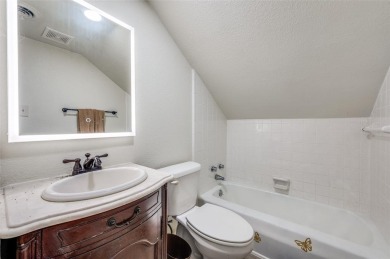 Charming 4-bedroom, 3-bath home in the gated Lake Kiowa on Lake Kiowa Golf Course in Texas - for sale on GolfHomes.com, golf home, golf lot